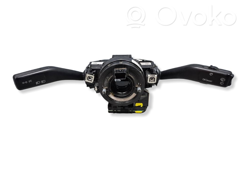 Volkswagen Golf Plus Wiper turn signal indicator stalk/switch 