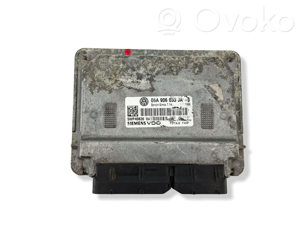 Engine control unit/module   06A906033JA,5WP40826