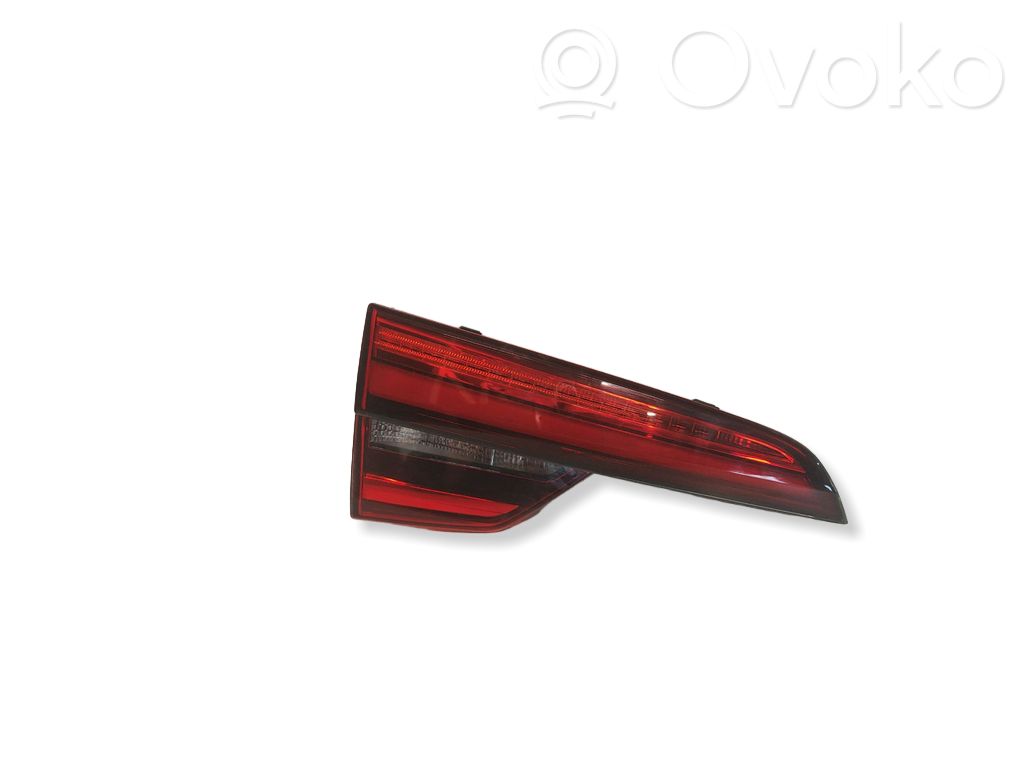 Audi A4 S4 B9 Luci posteriori del portellone del bagagliaio 