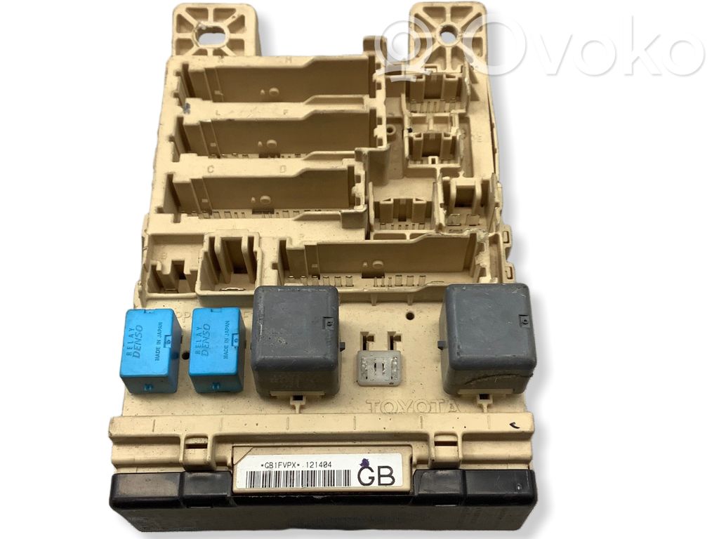 Toyota Avensis T250 Fuse module 