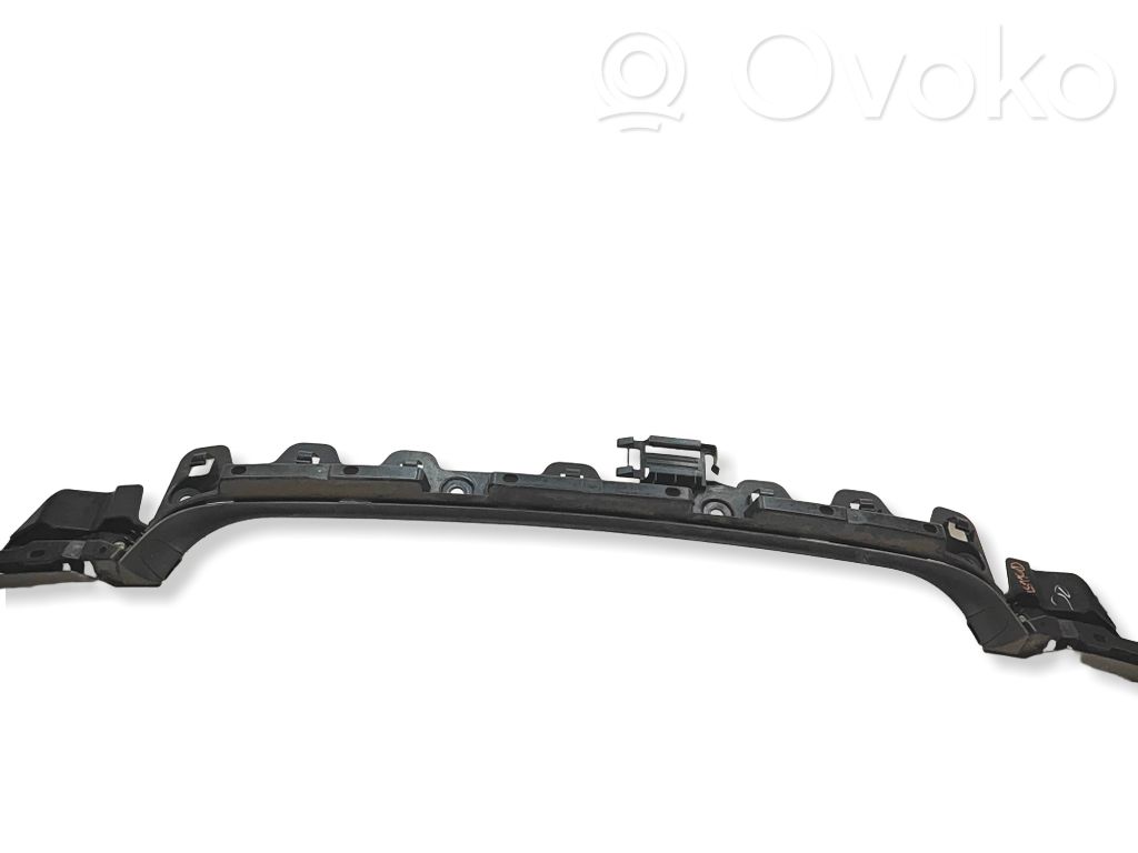 Rear bumper mounting bracket   7128247,E92158577
