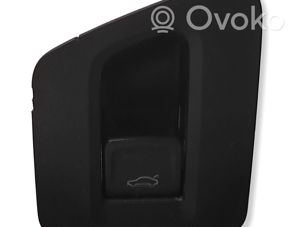 Volkswagen PASSAT B8 Przełącznik / Przycisk otwierania klapy bagażnika 