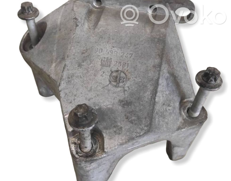 Opel Astra G Engine mounting bracket 