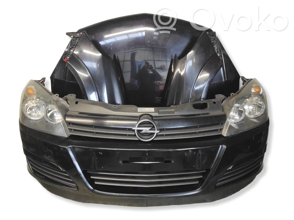 Opel Astra H Priekinis bamperis 