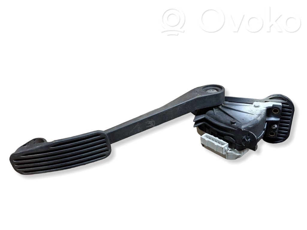 Volvo V70 Accelerator throttle pedal 