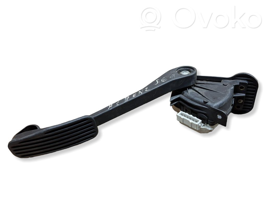 Volvo S60 Accelerator throttle pedal 