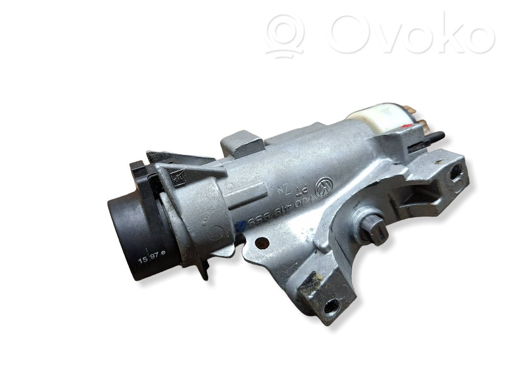 Audi A6 S6 C5 4B Užvedimo spynelė 