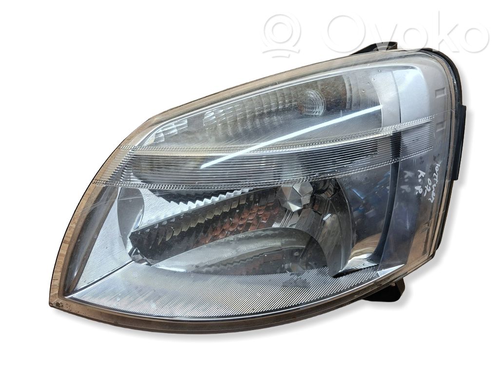 Peugeot Partner Lampa przednia 