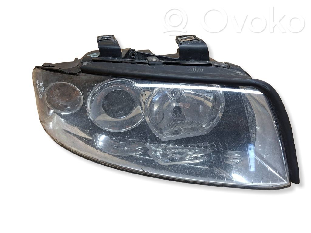 Audi A4 S4 B6 8E 8H Scheinwerfer 