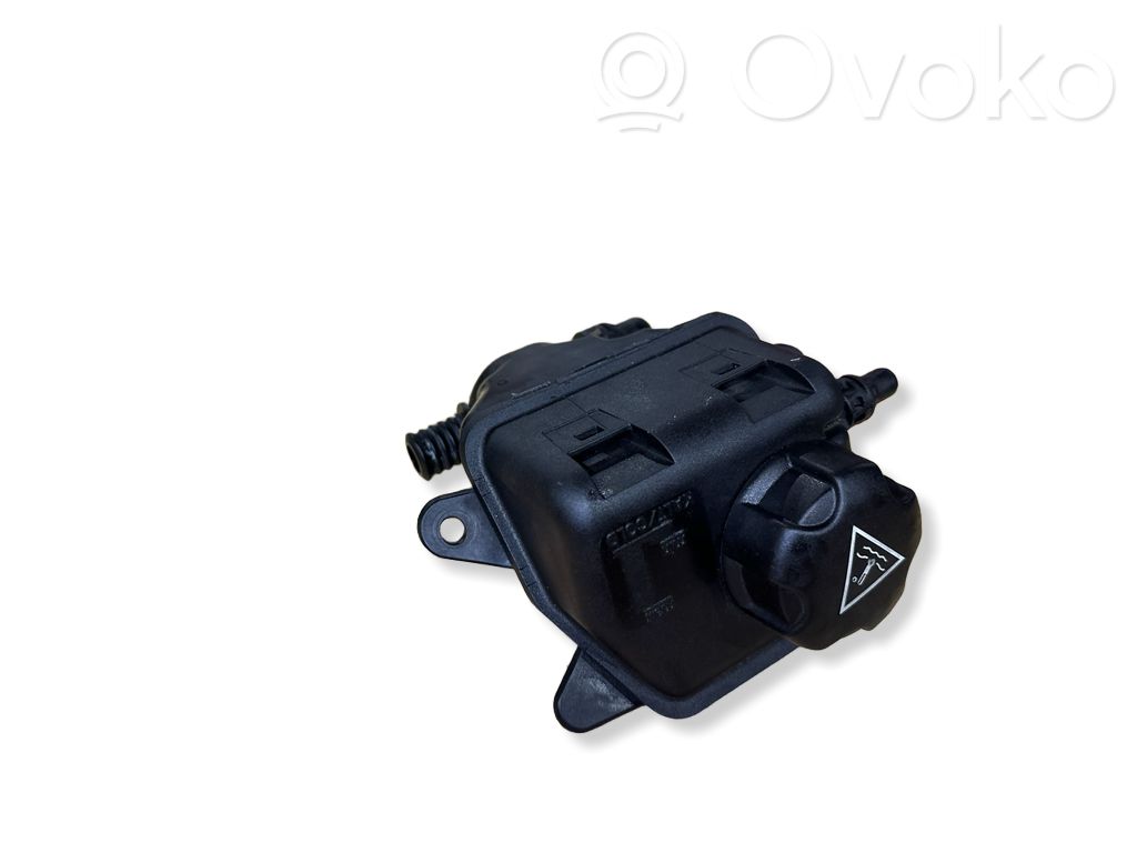 BMW 7 F01 F02 F03 F04 Zbiornik wyrównawczy chłodziwa 