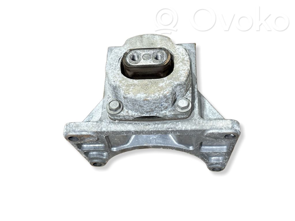 Dodge Challenger Gearbox mounting bracket 
