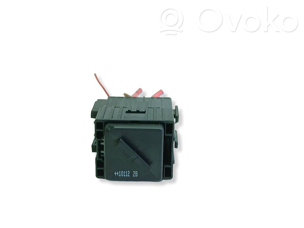 Other relay   6939890
