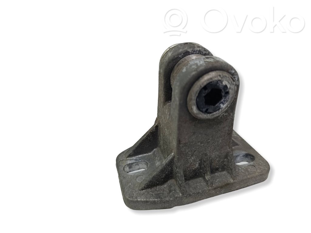 Audi A6 S6 C4 4A Front bumper mounting bracket 