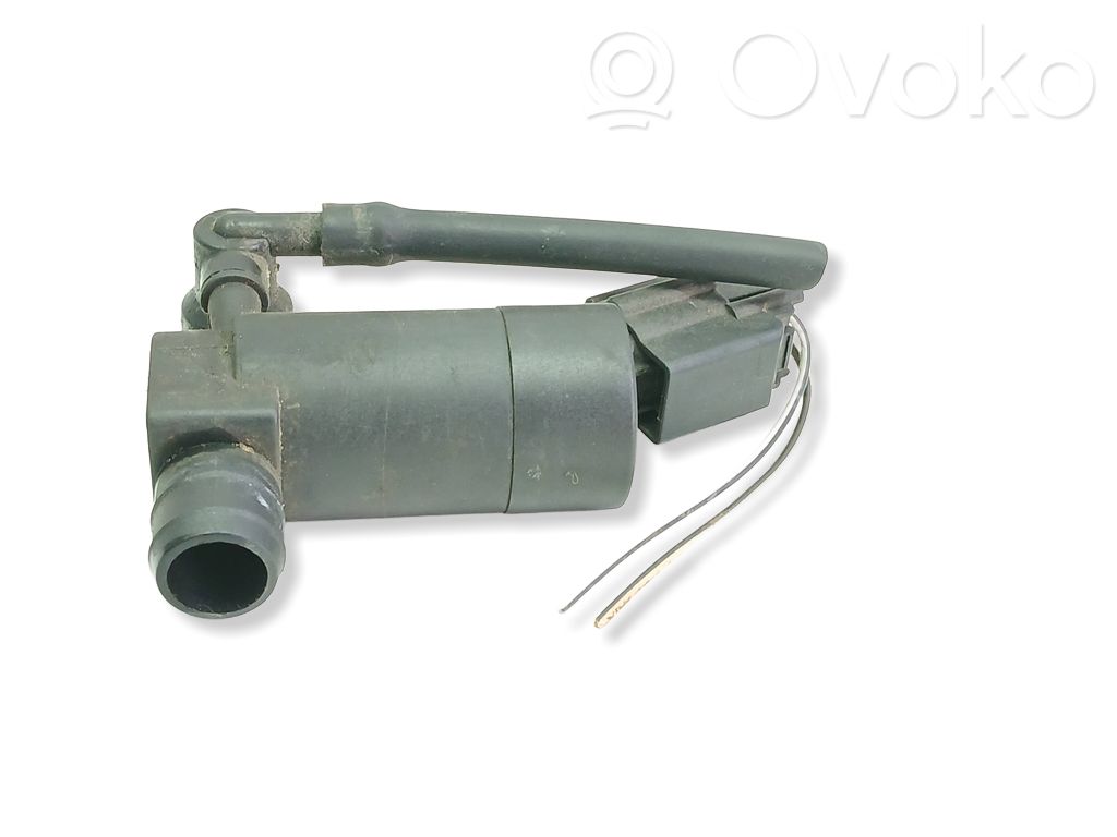 Ford Focus C-MAX Windscreen/windshield washer pump 