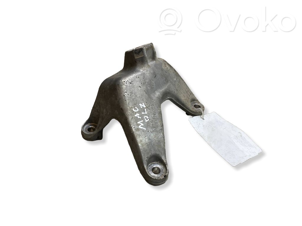 Engine mounting bracket   95B199307A,95B199307