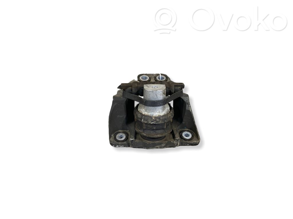 Engine mount bracket   31330588