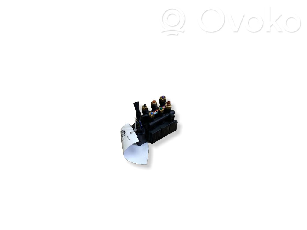 Audi Q8 e-tron Air suspension valve block 