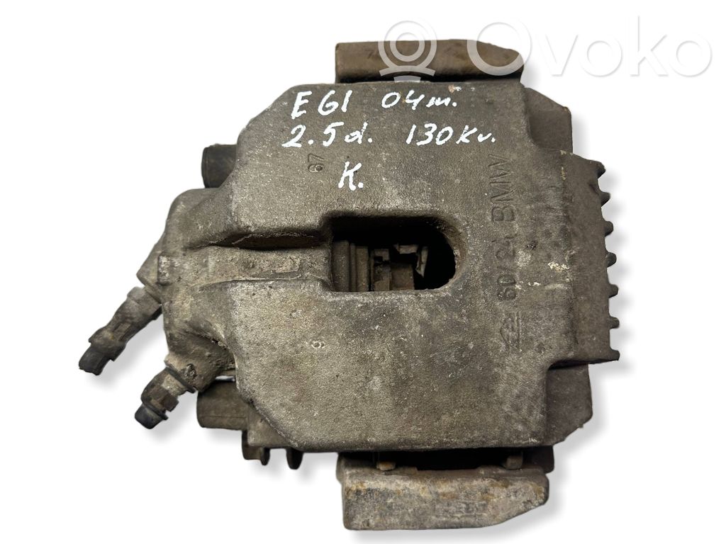 Front brake caliper