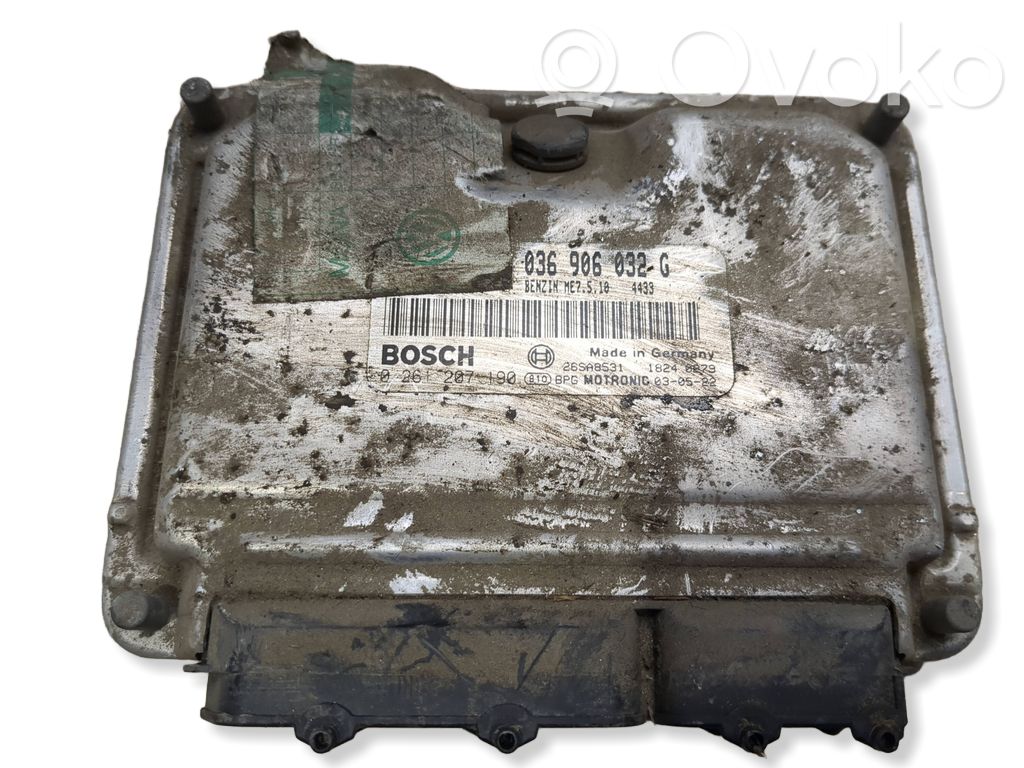 Volkswagen PASSAT B7 Engine control unit/module 