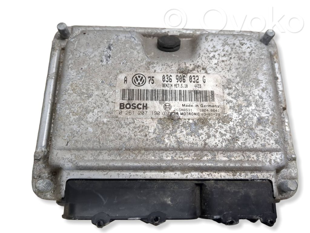 Volkswagen PASSAT B7 Engine control unit/module 