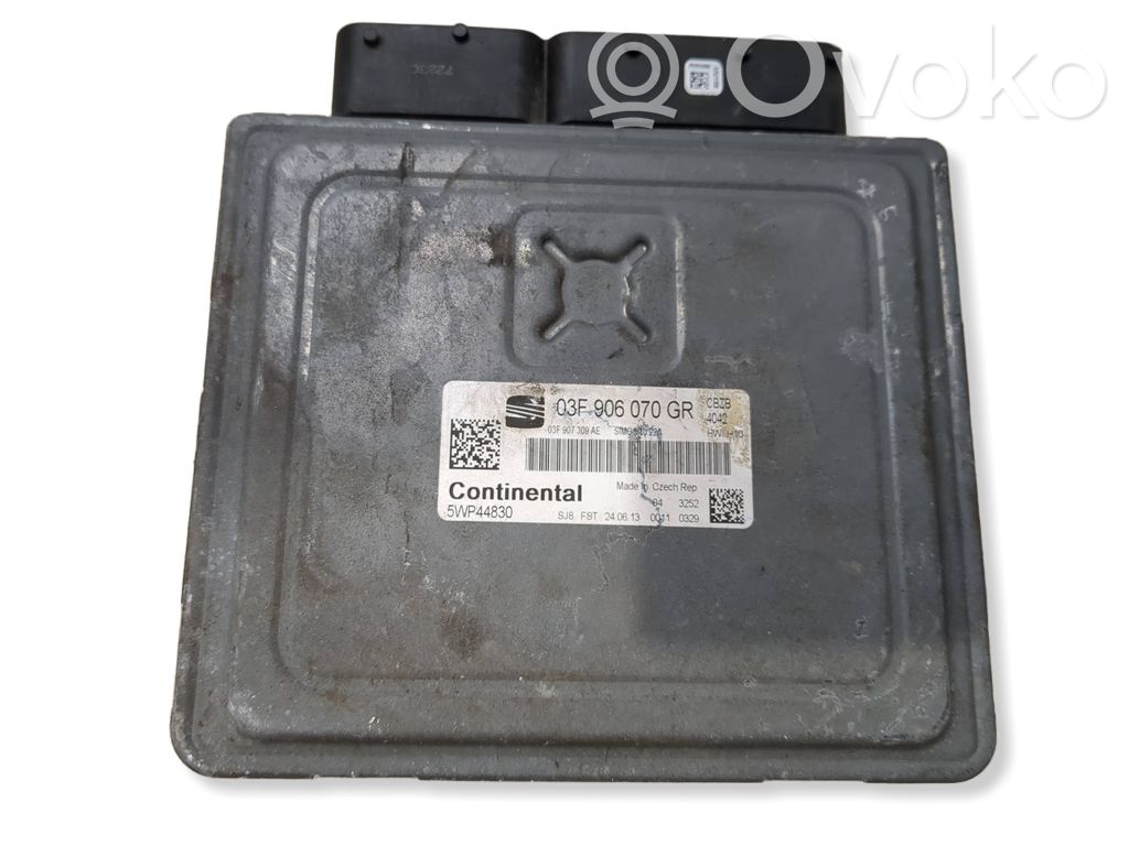 Skoda Fabia Mk2 (5J) Engine control unit/module 