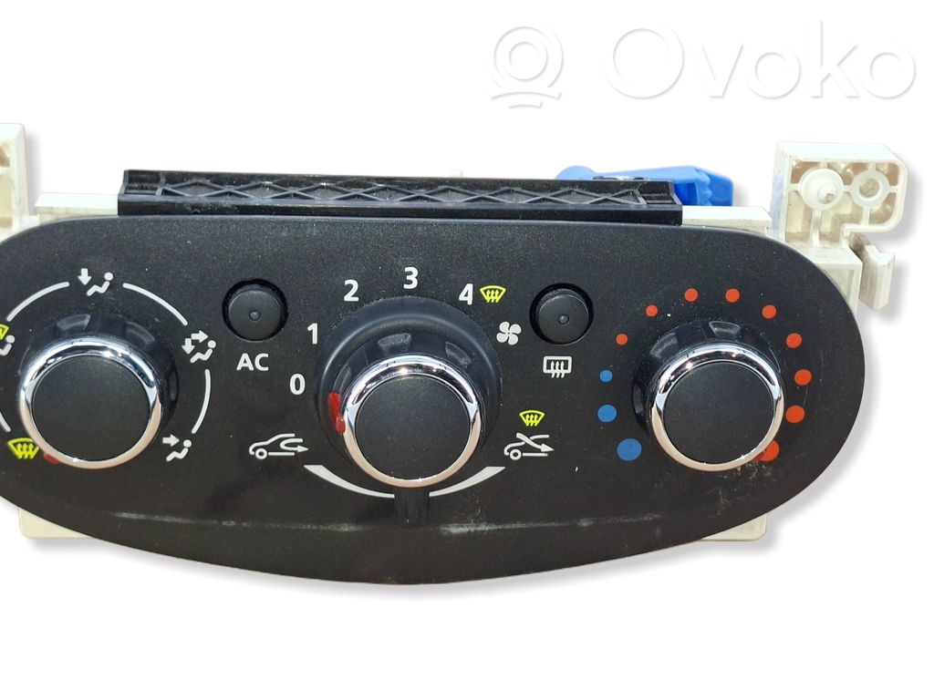 Dacia Sandero II Climate control unit 