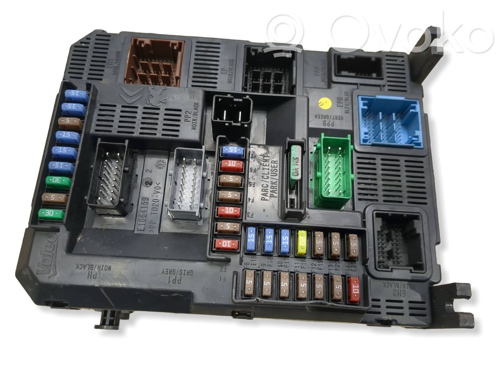 Peugeot 2008 I Comfort/convenience module 