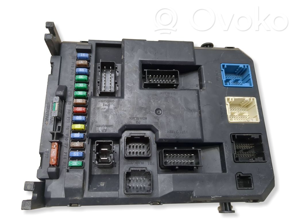 Peugeot 208 I Comfort/convenience module 