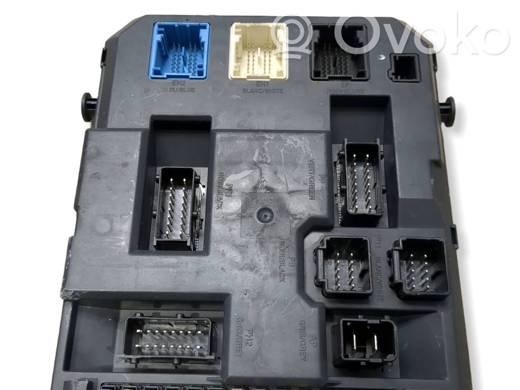Peugeot 208 I Comfort/convenience module 