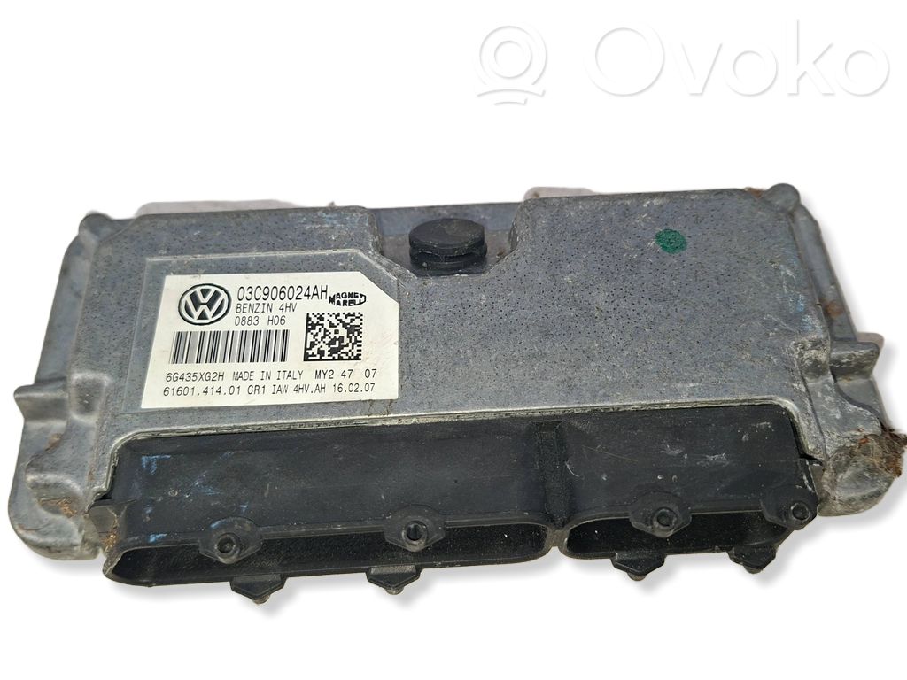 Volkswagen Golf V Engine control unit/module 