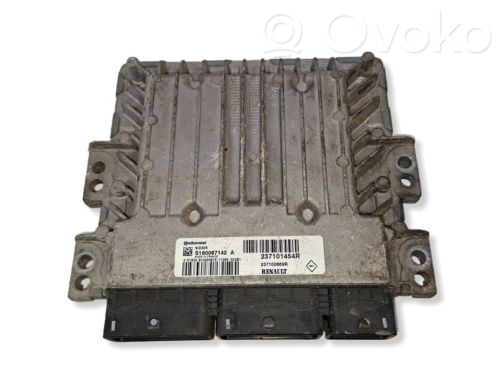 Renault Megane III Engine control unit/module 