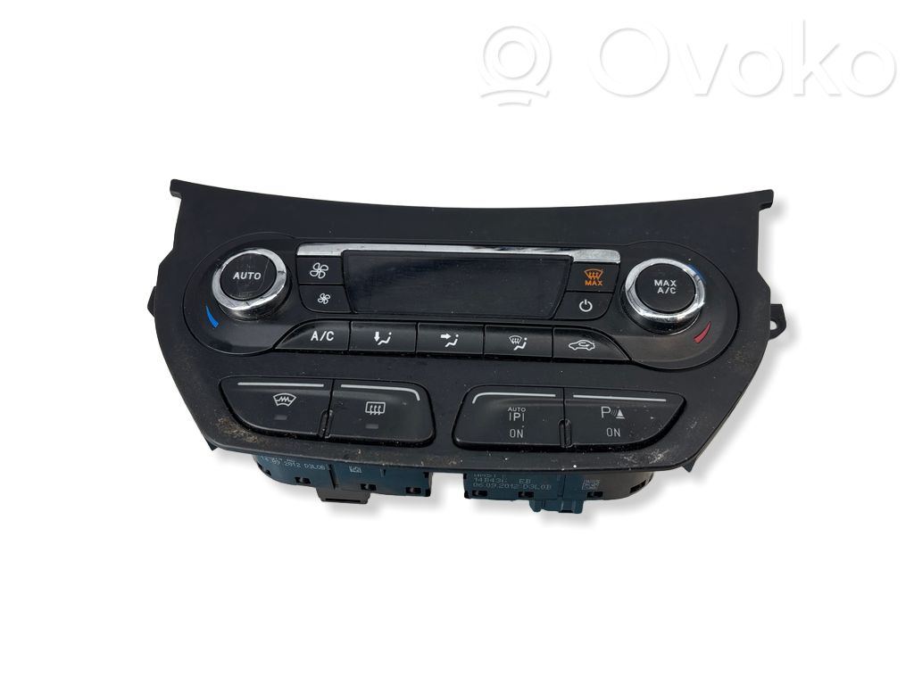 Ford Grand C-MAX Climate control unit 