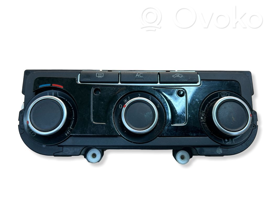 Volkswagen PASSAT B7 Climate control unit 