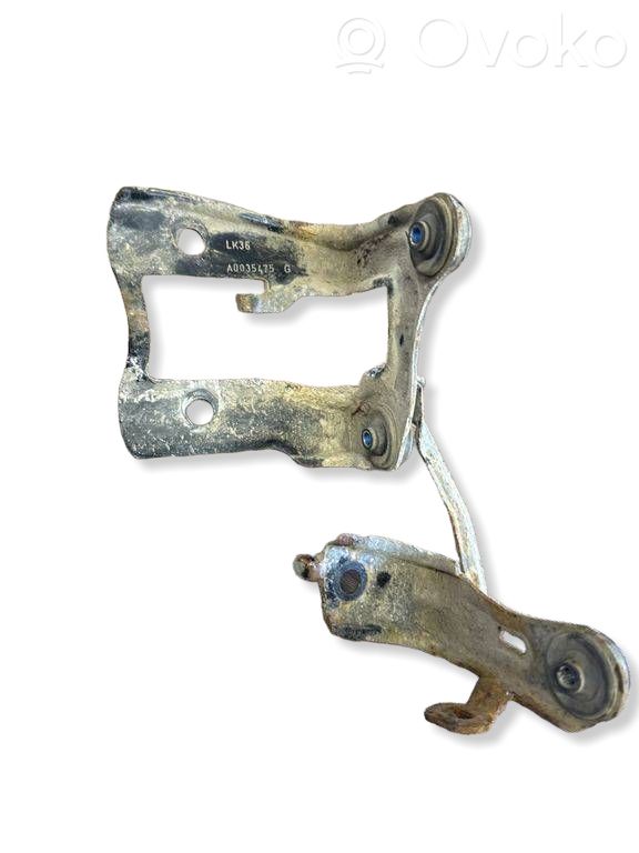 Renault Master III Ohjaustehostimen pumpun kannake 