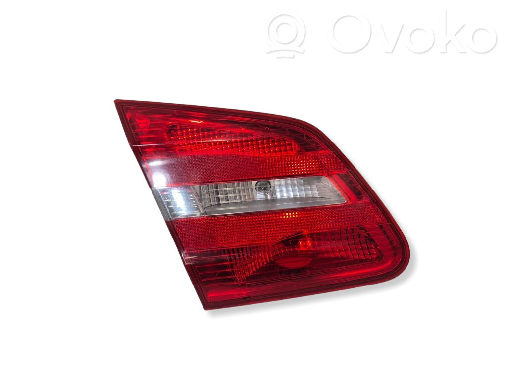 Mercedes-Benz B W246 W242 Lampy tylnej klapy bagażnika 
