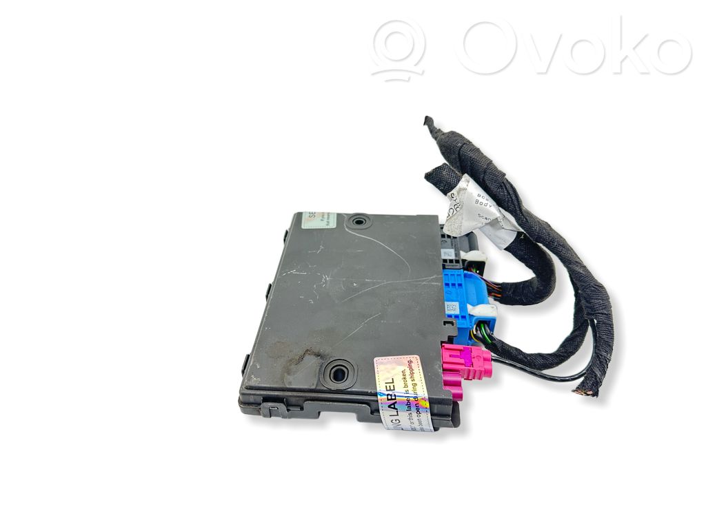 Audi Q7 4M Gateway control module 