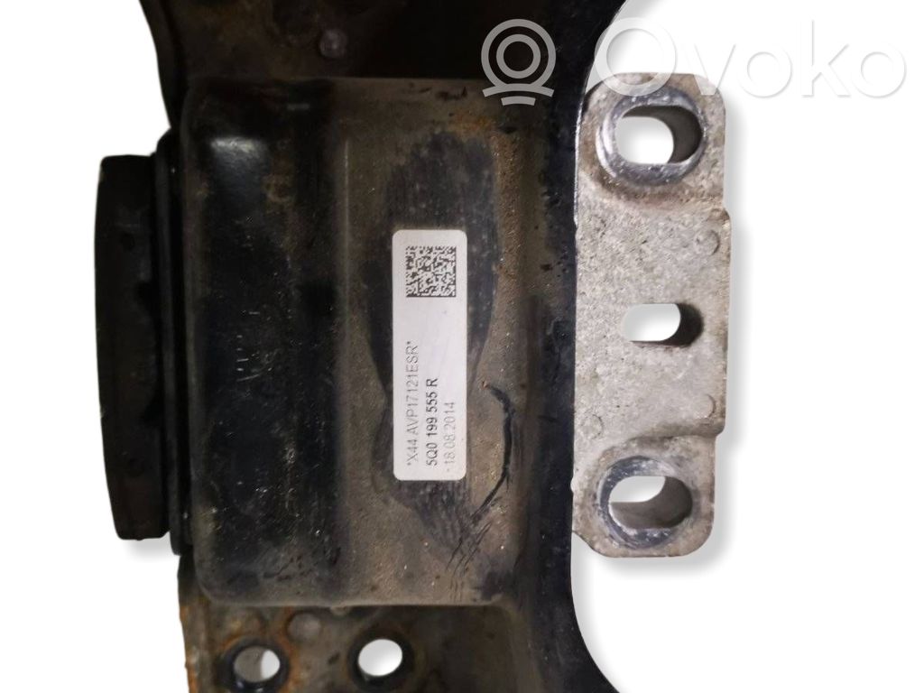 Volkswagen Golf VII Supporto di montaggio del motore 