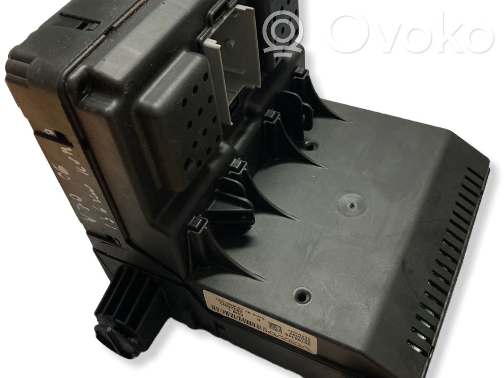 Volvo V70 Fuse module 