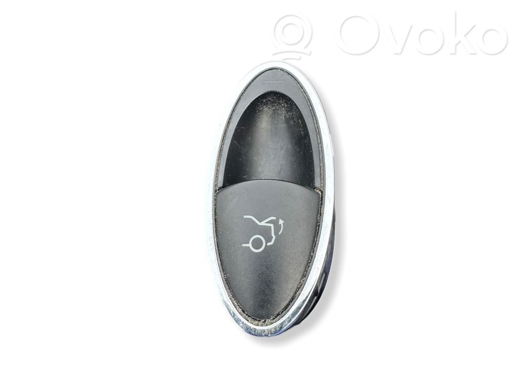Mercedes-Benz E W211 Tailgate opening switch 