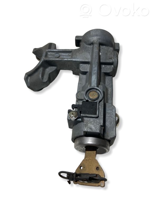 Užvedimo spynelė   SR3820