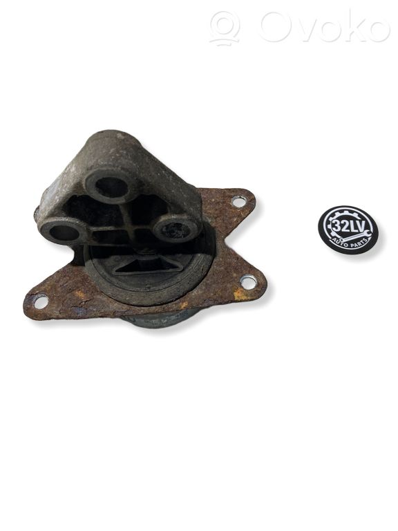 Opel Astra G Engine mount bracket 