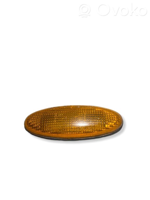 Mazda 626 Front fender indicator light 