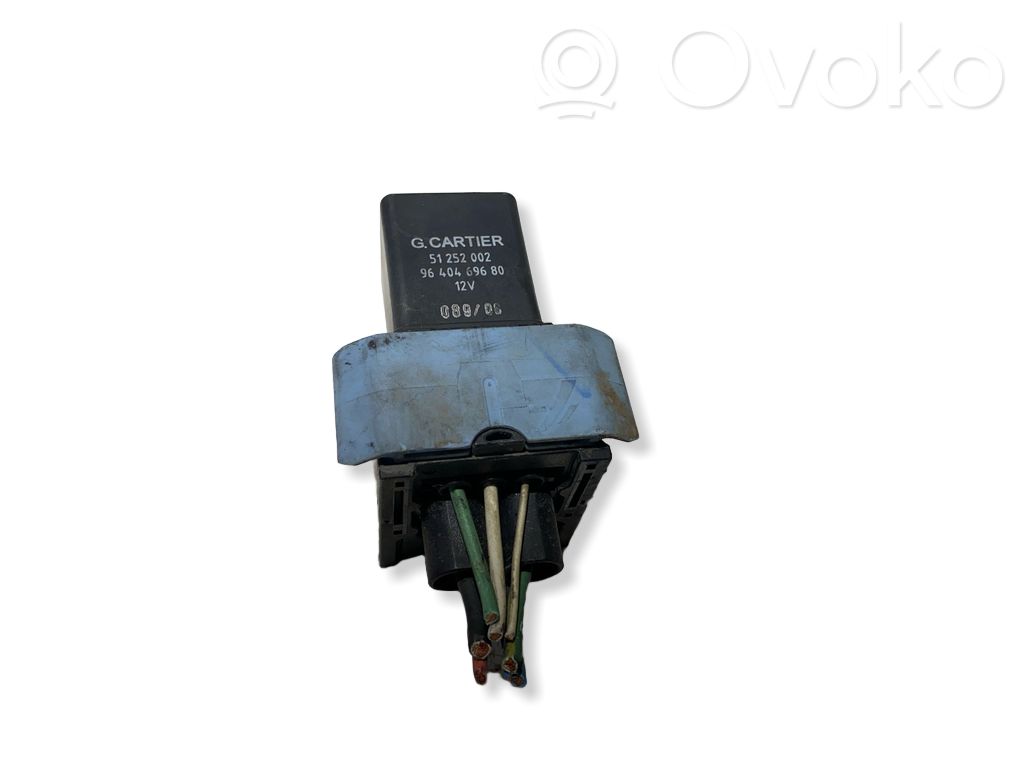 Renault Megane II Glow plug pre-heat relay 