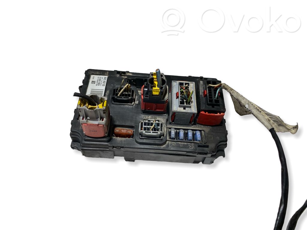 Peugeot 407 Fuse module 