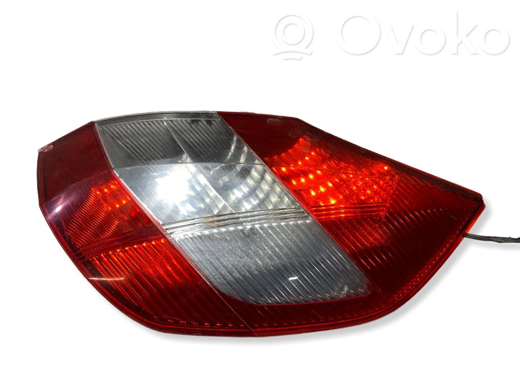 Renault Scenic II -  Grand scenic II Aizmugurējais lukturis virsbūvē 