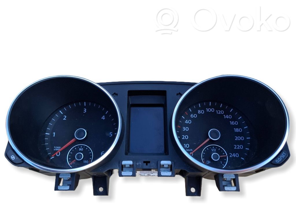 Volkswagen Golf VI Speedometer (instrument cluster) 