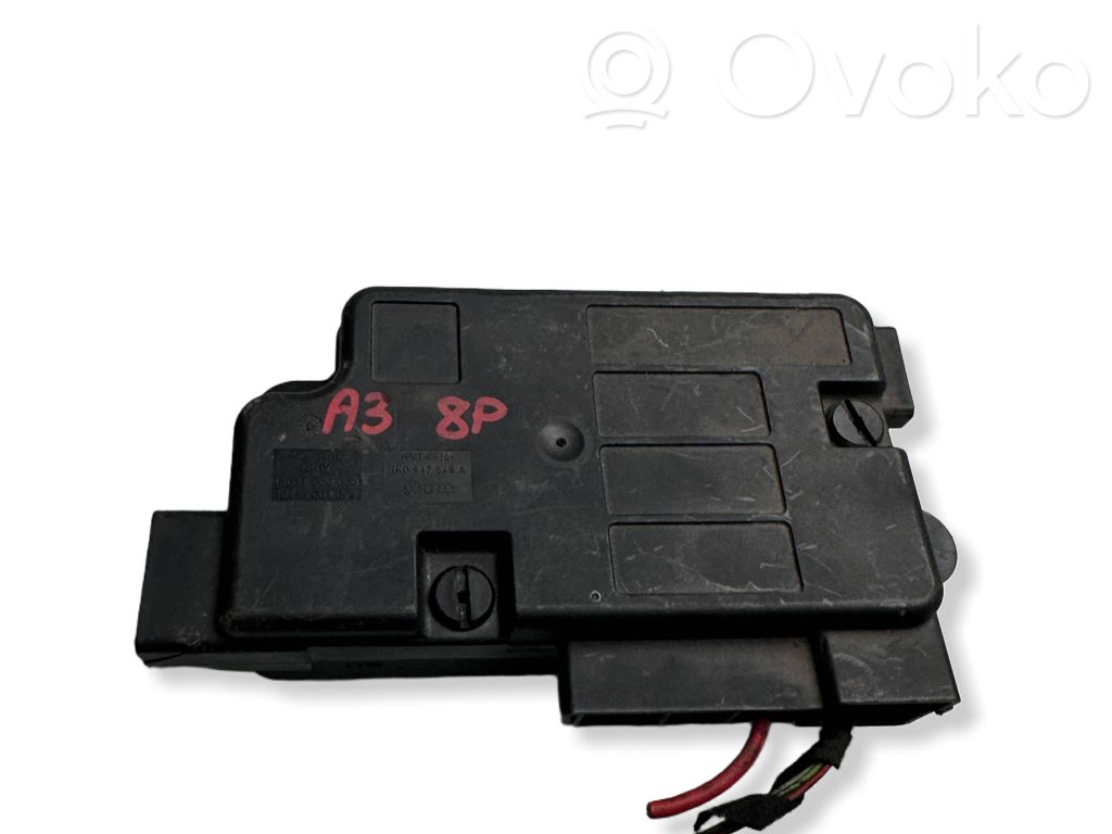 Audi A3 S3 8P Saugiklių blokas 
