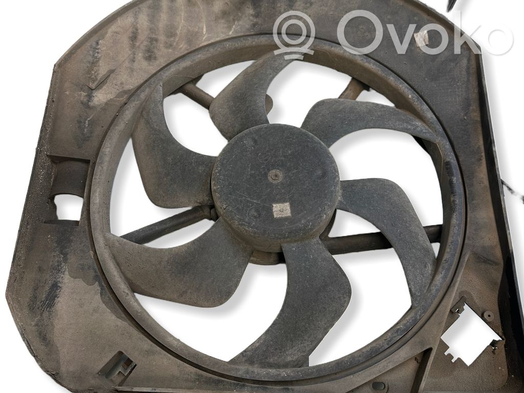 Opel Vivaro Electric radiator cooling fan 