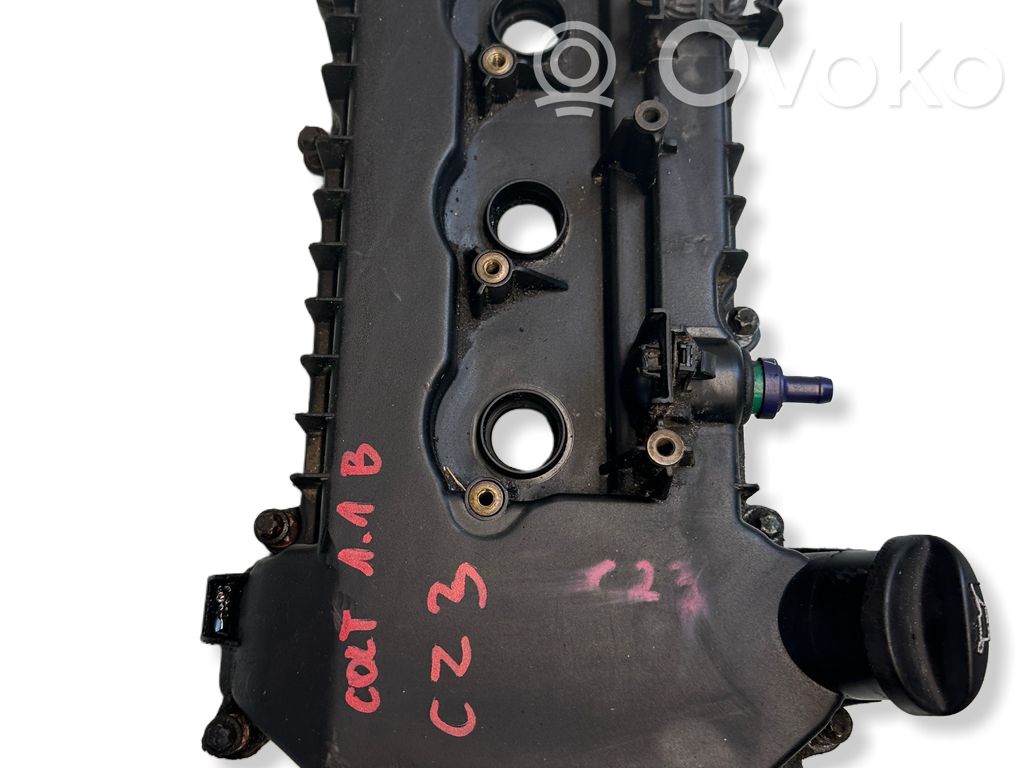 Mitsubishi Colt Tapa de balancines 