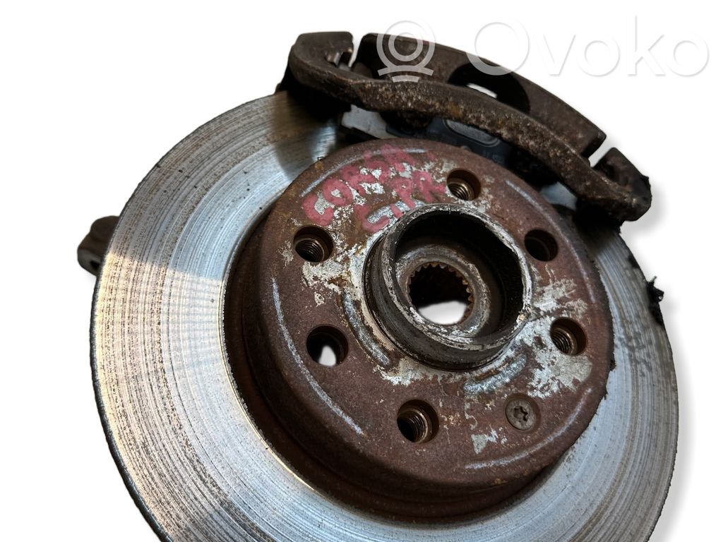 Opel Corsa C Priekšējā riteņa rumbas vārpstas šarnīrs (stupica, capfa) 